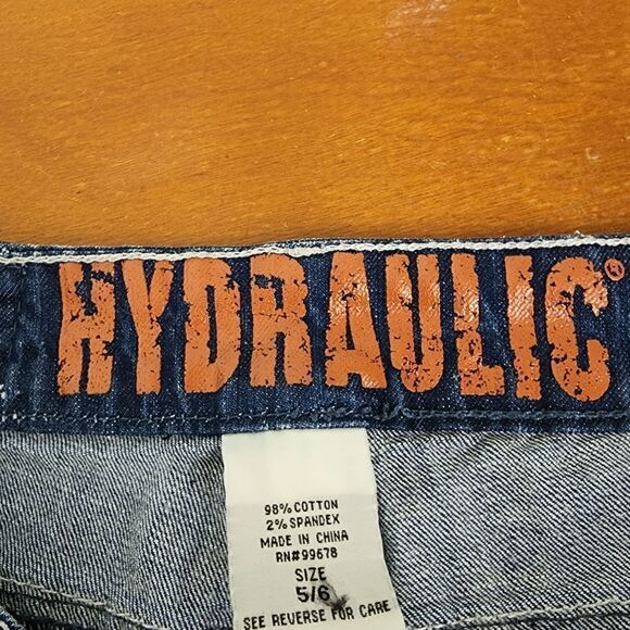 Hydraulic Bailey Low Rise Factory Distressed Hem Jean Shorts Size 5/6 - Picture 4 of 6